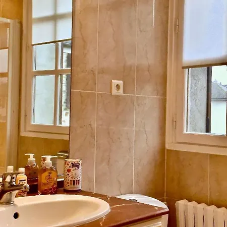 Artemis Bed and Breakfast 3*